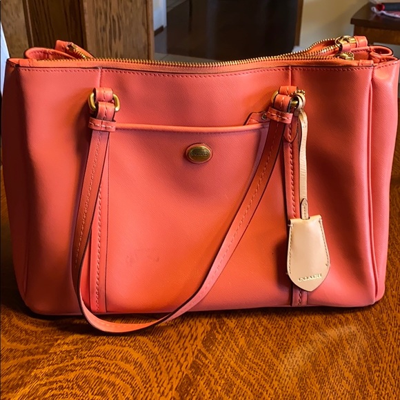 Beautiful used Coach purse! - Picture 1 of 7